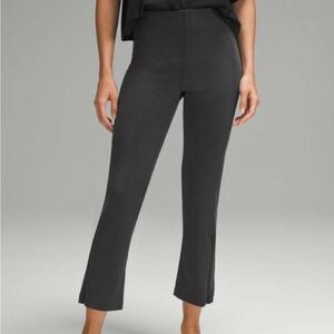Lululemon Women's Ribbed Softstreme Zip Leg Cropped Black Pants Size 14
